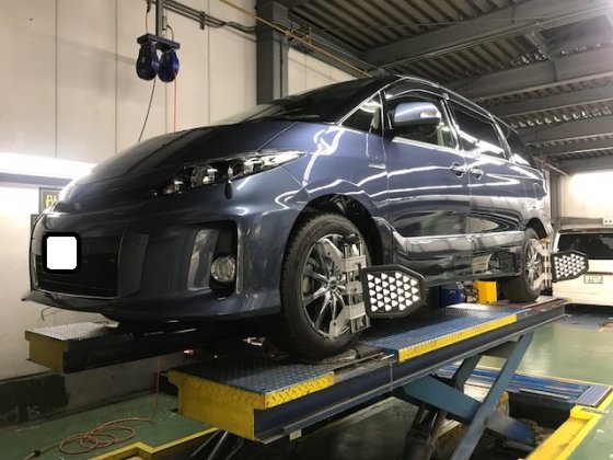 事故AHR20Wエスティマ・ハイブリッド アエラスのアライメント